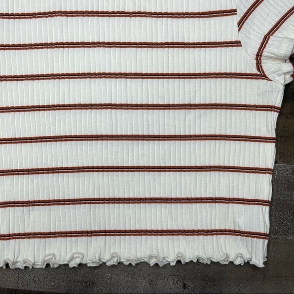 American Eagle Ribbed Crop Shirt size Large - Picture 4 of 11